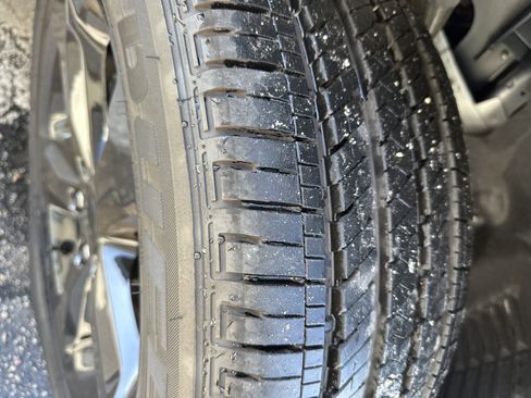 Used 2025 Jeep Grand Cherokee Altitude AWD/4WD image 14