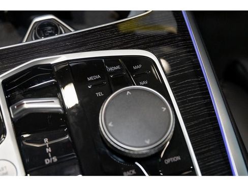 New 2026 BMW X7 xDrive40i w/ M Sport Package image 68