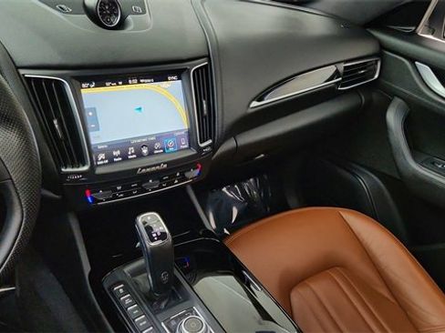 Used 2020 Maserati Levante S image 44