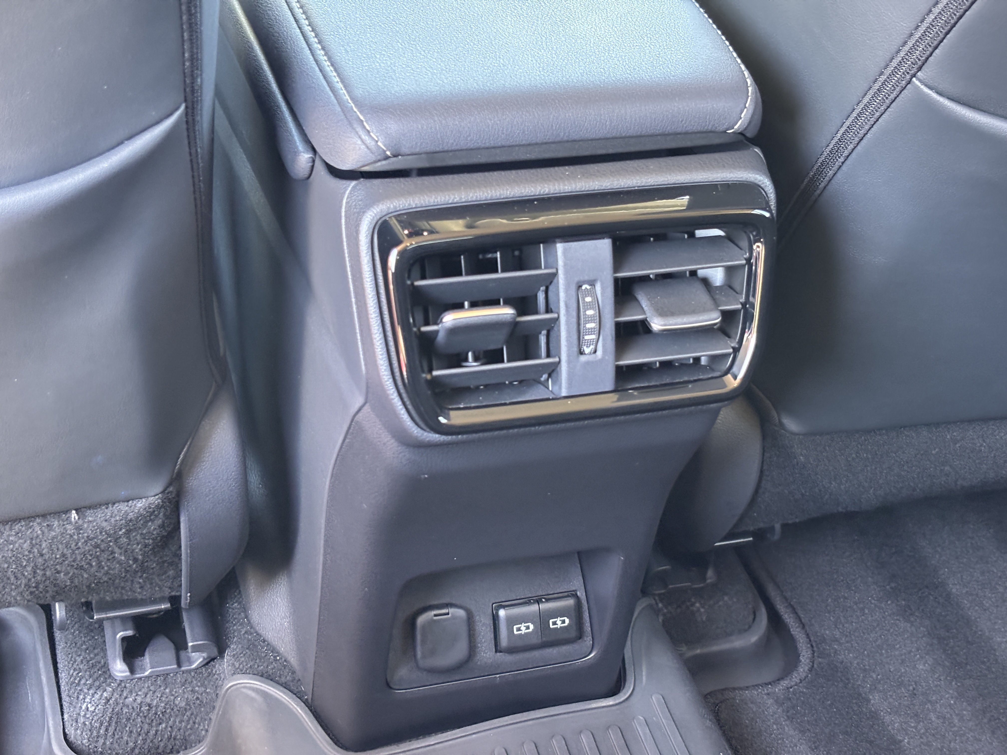 Certified 2025 Lexus NX 250 FWD w/ Accessory Package (2T) image 33