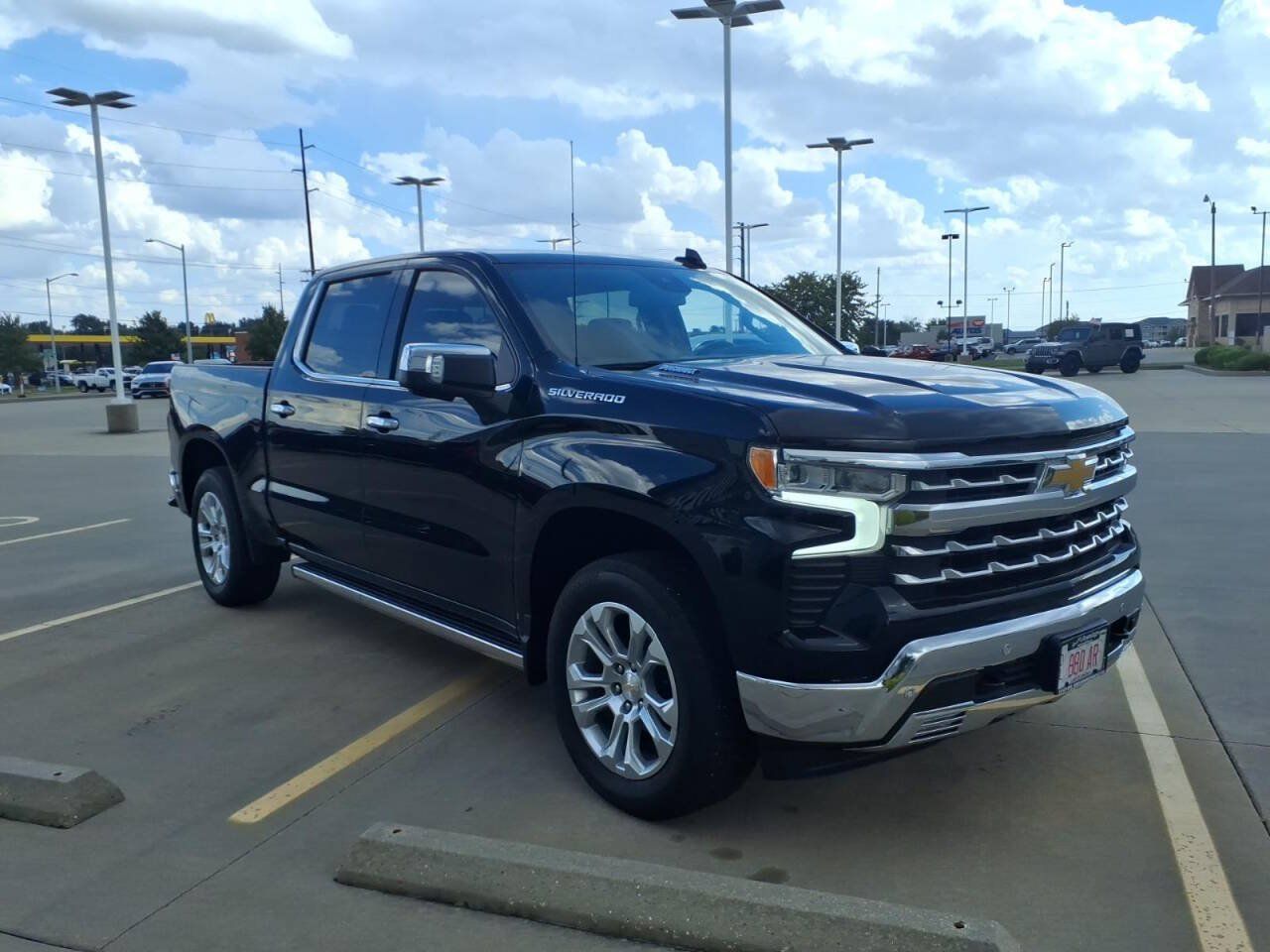 Used 2024 Chevrolet Silverado 1500 LTZ w/ LTZ Convenience Package II AWD/4WD image 7