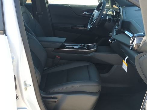 New 2026 Chevrolet Equinox LT w/ Convenience Package II image 26