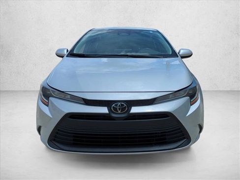 Certified 2023 Toyota Corolla LE FWD image 2