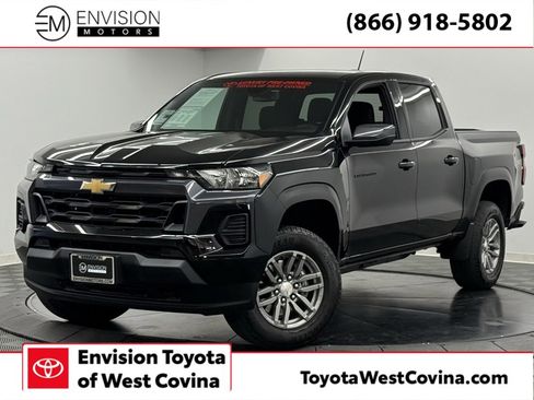 Used 2026 Chevrolet Colorado LT w/ Advanced Trailering Package image 1