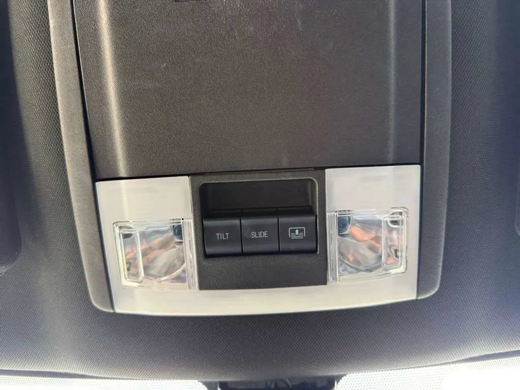 Used 2018 Ford Explorer Platinum AWD/4WD image 20
