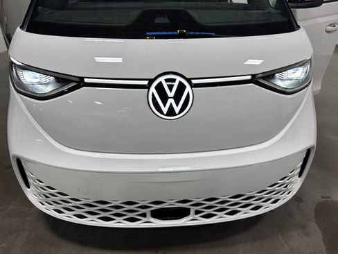New 2025 Volkswagen ID. Buzz Pro S image 46