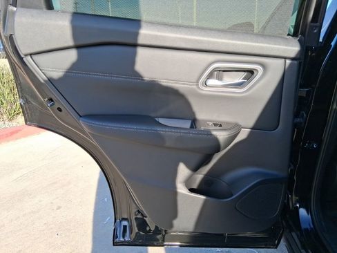 New 2026 Nissan Rogue Platinum w/ Tech Package AWD/4WD image 29