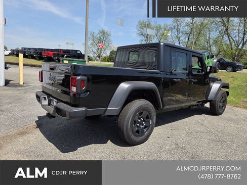 New 2026 Jeep Gladiator Sport AWD/4WD image 13