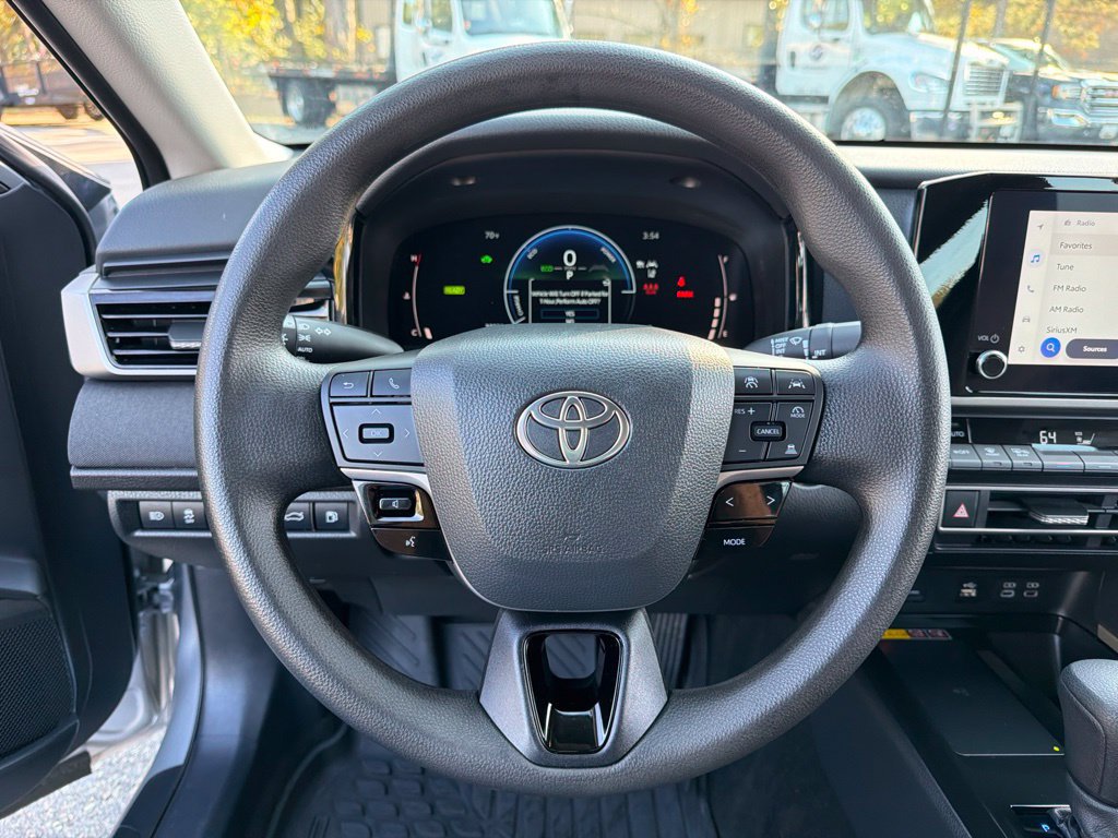 Used 2025 Toyota Camry LE w/ Convenience Package FWD image 15