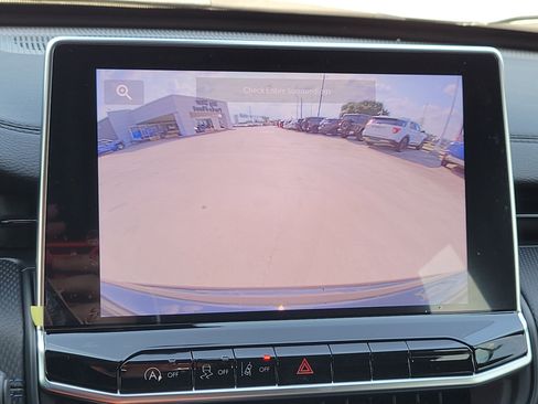 New 2026 Jeep Compass Latitude AWD/4WD image 19