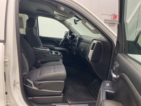 Used 2017 Chevrolet Silverado 1500 LT w/ All Star Edition image 33