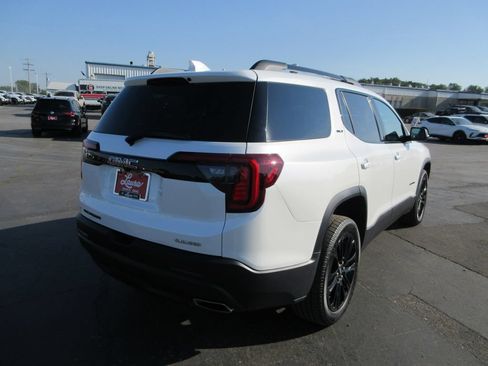 Used 2022 GMC Acadia SLT w/ Elevation Edition FWD image 6
