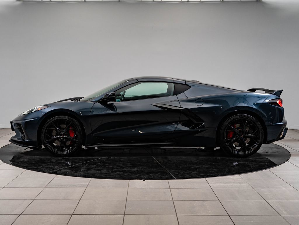 Used 2020 Chevrolet Corvette Stingray Premium Cpe w/ 3LT Preferred Equipment Group RWD image 5