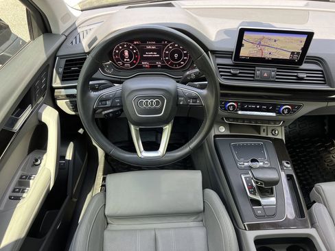 Used 2019 Audi Q5 Prestige w/ Prestige Package AWD/4WD image 23