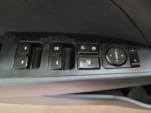 Used 2018 Hyundai Elantra SEL w/ Cargo Package image 27