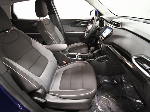 Used 2023 Chevrolet TrailBlazer LT w/ Convenience Package image 17