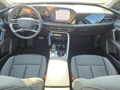 Certified 2025 Audi Q5 Premium w/ Convenience Package image 10