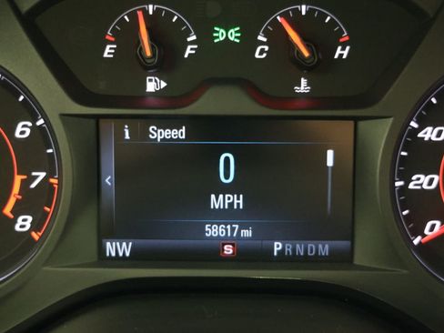 Used 2017 Chevrolet Camaro LT w/ RS Package RWD image 10