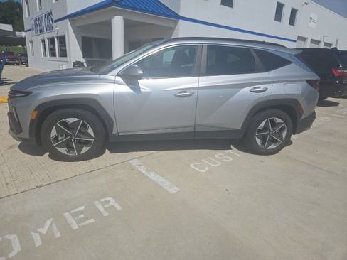 Used 2025 Hyundai Tucson SEL FWD image 5