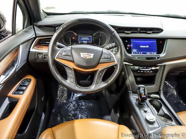 Used 2024 Cadillac XT5 Premium Luxury AWD/4WD image 3