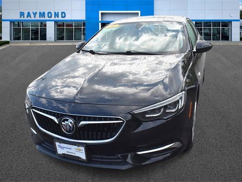 Used 2019 Buick Regal Preferred w/ Sights and Sounds Package image 7