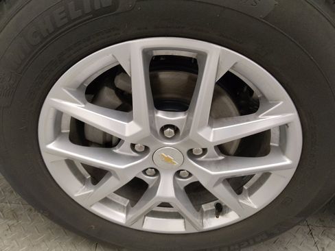 Used 2023 Chevrolet Equinox LT FWD image 31