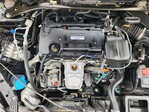 Used 2017 Honda Accord EX-L image 30