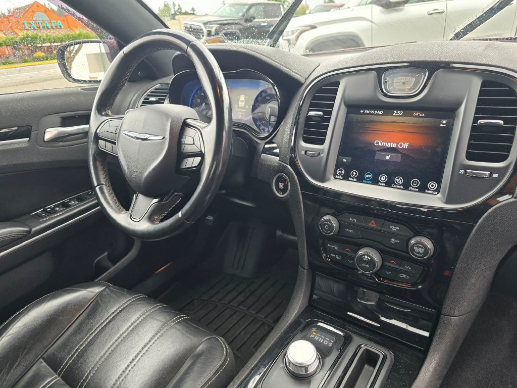 Used 2019 Chrysler 300 S AWD/4WD image 12