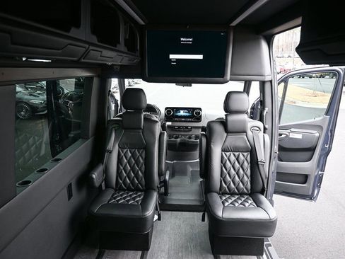 Used 2022 Mercedes-Benz Sprinter 3500 image 20