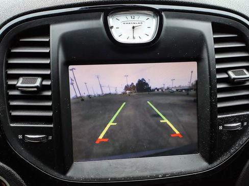 Used 2014 Chrysler 300 S image 31