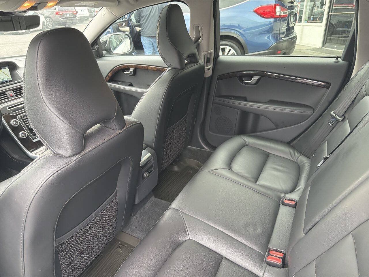Used 2016 Volvo XC70 T5 Premier w/ Proximity Package AWD/4WD image 29