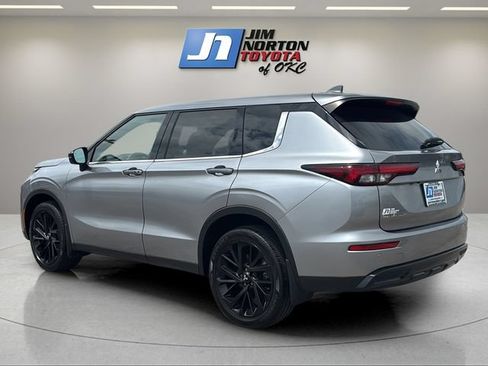 Used 2023 Mitsubishi Outlander SE AWD/4WD image 7