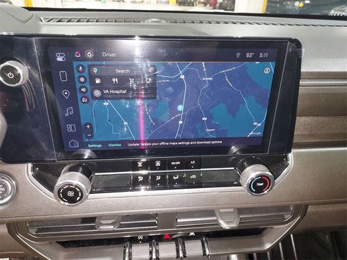 Used 2024 Chevrolet Colorado W/T w/ Safety Package image 24