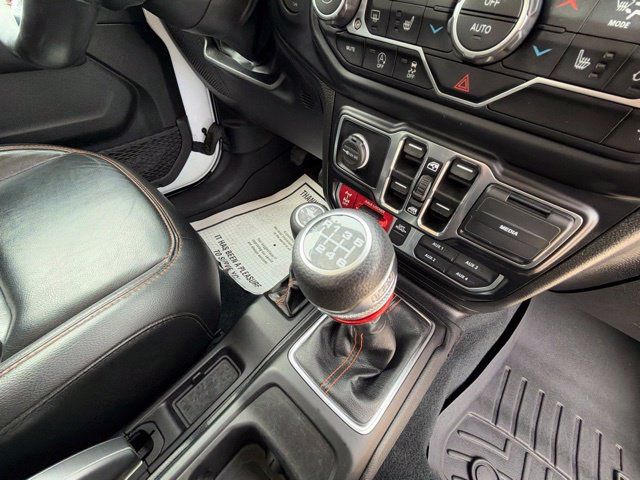 Used 2022 Jeep Gladiator Mojave w/ Cold Weather Group AWD/4WD image 28