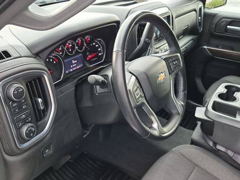 Used 2021 Chevrolet Silverado 1500 LT AWD/4WD image 10