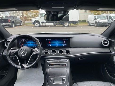 Used 2023 Mercedes-Benz E 350 4MATIC Sedan image 32