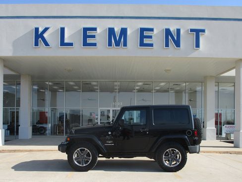 Used 2014 Jeep Wrangler Sahara w/ Connectivity Group AWD/4WD image 1
