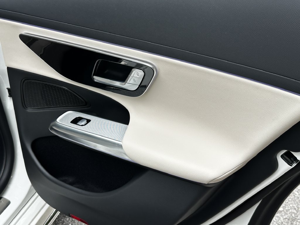 Certified 2025 Mercedes-Benz E 450 4MATIC Sedan w/ Winter Package image 19