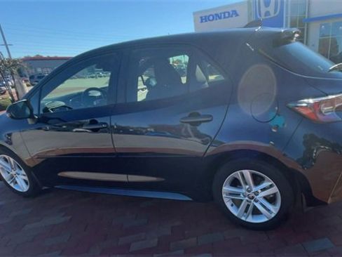 Used 2021 Toyota Corolla SE w/ SE Preferred Package image 7