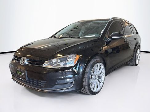 Used 2015 Volkswagen Golf TDI SEL image 3