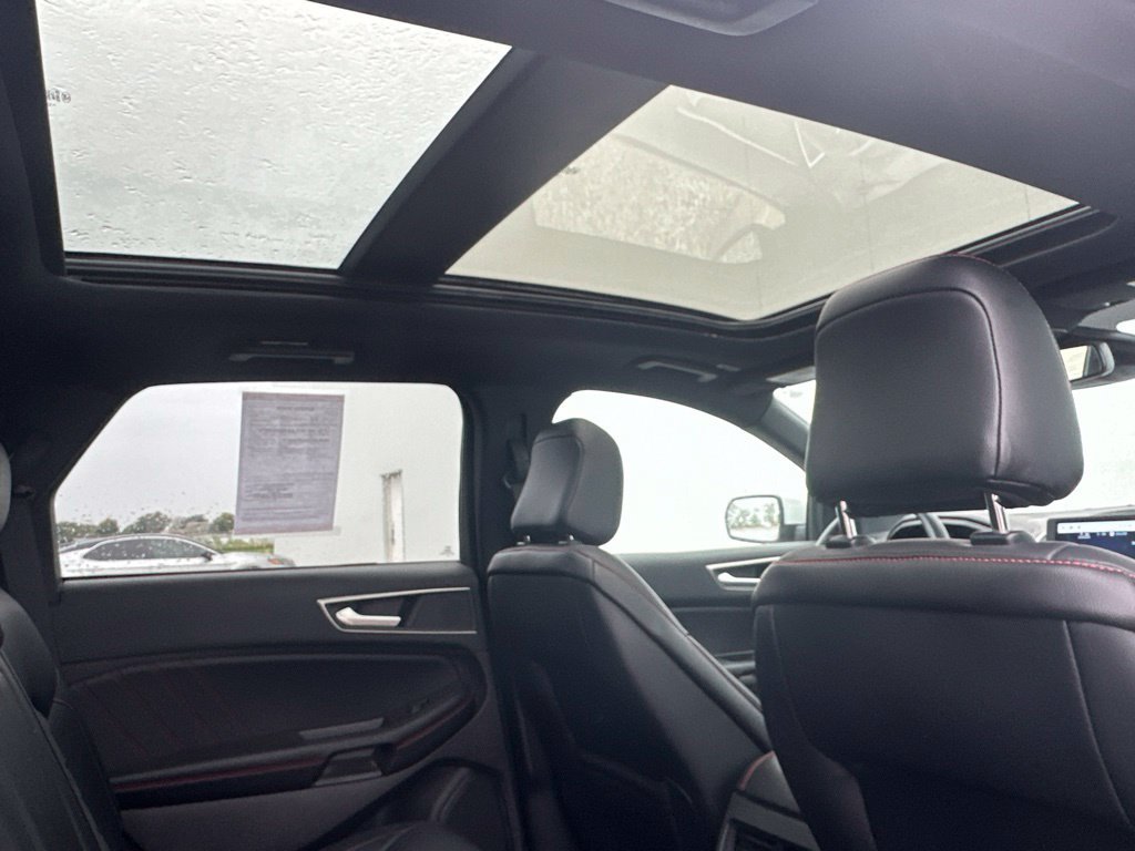 Certified 2024 Ford Edge ST-Line AWD/4WD image 32
