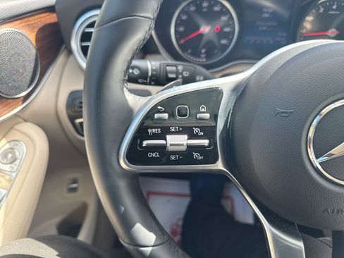 Used 2022 Mercedes-Benz GLC 300 4MATIC image 16