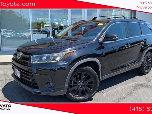 Used 2019 Toyota Highlander SE AWD/4WD image 1