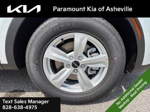 New 2026 Kia Sorento LX FWD image 30