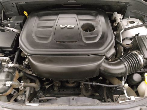 Used 2019 Jeep Grand Cherokee Laredo RWD image 30