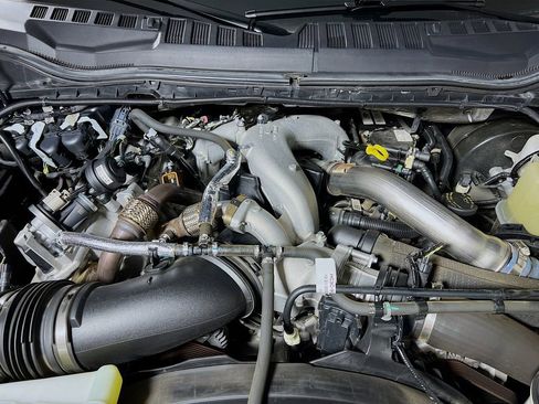 Used 2021 Ford F250 Lariat image 26