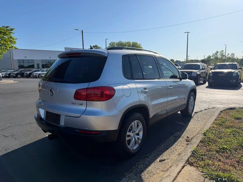 Used 2016 Volkswagen Tiguan S FWD image 7