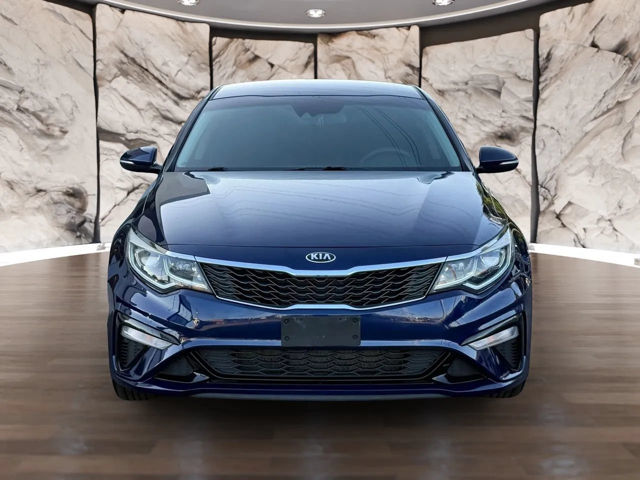 Used 2019 Kia Optima LX FWD image 2