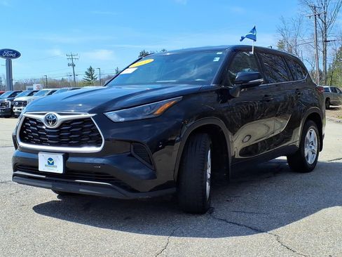 Used 2022 Toyota Highlander L AWD/4WD image 7