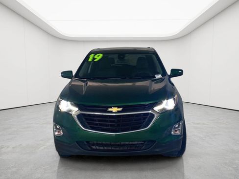 Used 2019 Chevrolet Equinox LT w/ Driver Convenience Package FWD image 3
